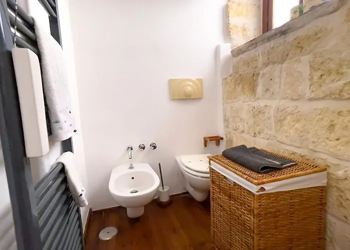 Il Rifugio Del Dottore Howme アパート